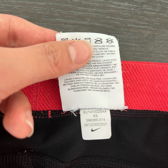 Nike shorts - Picture 3 of 3